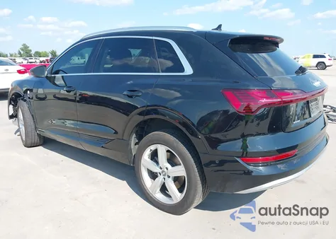 2019 Audi E-Tron Premium Plus из США, поврежденный, VIN WA1LAAGE2KB023105